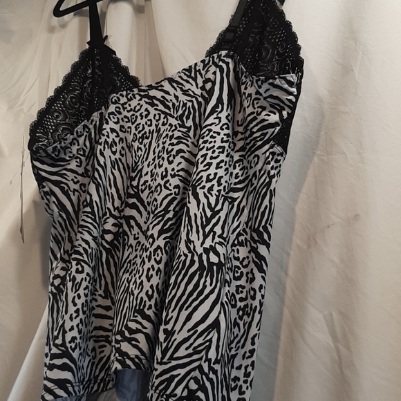 BODY FORM Lingerie - Picture 3 of 7